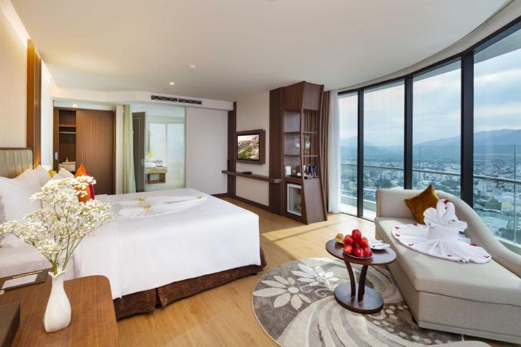 Regalia Gold Nha Trang Hotel